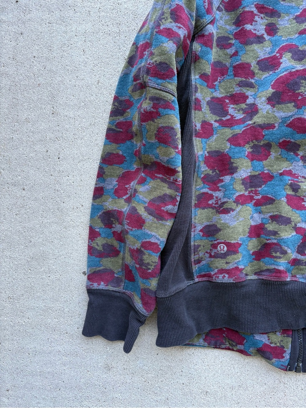 Lululemon Mens Heavy Cotton Full Zip Hoodie Camo Print Medium 22x27 - Picture 6 of 9